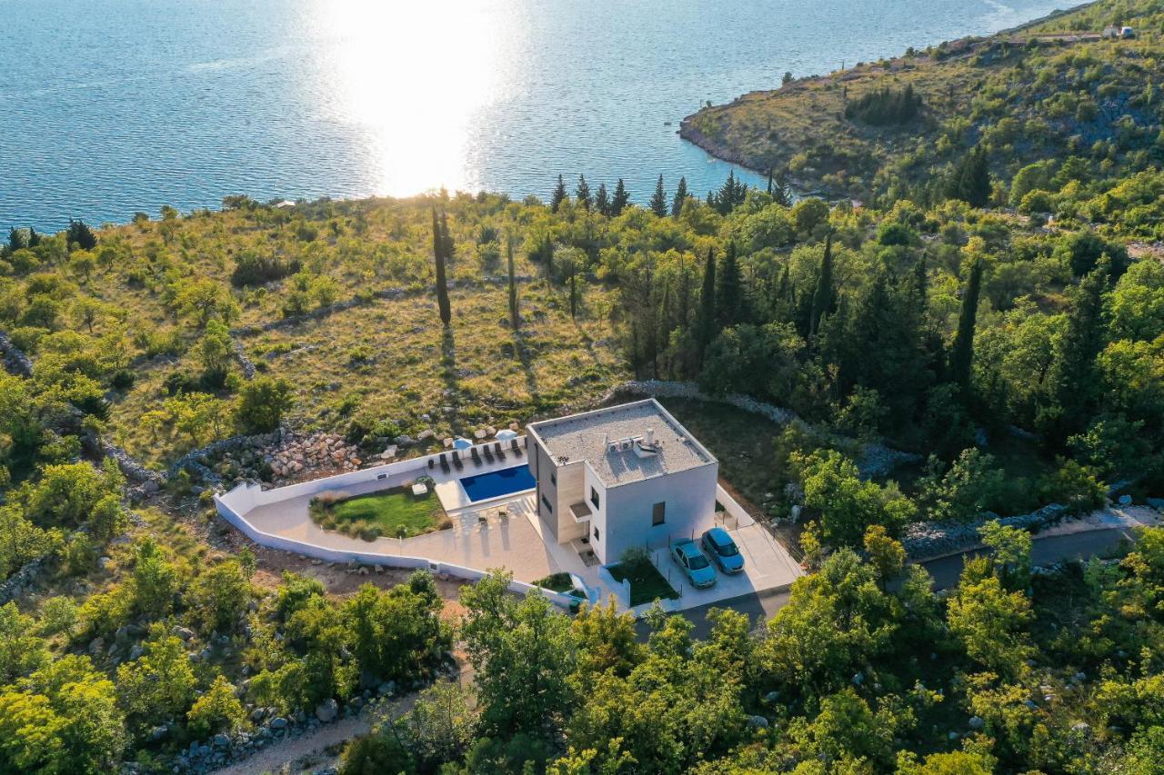 Royal Promons - Heated Pool Villa Stari Grad Kültér fotó