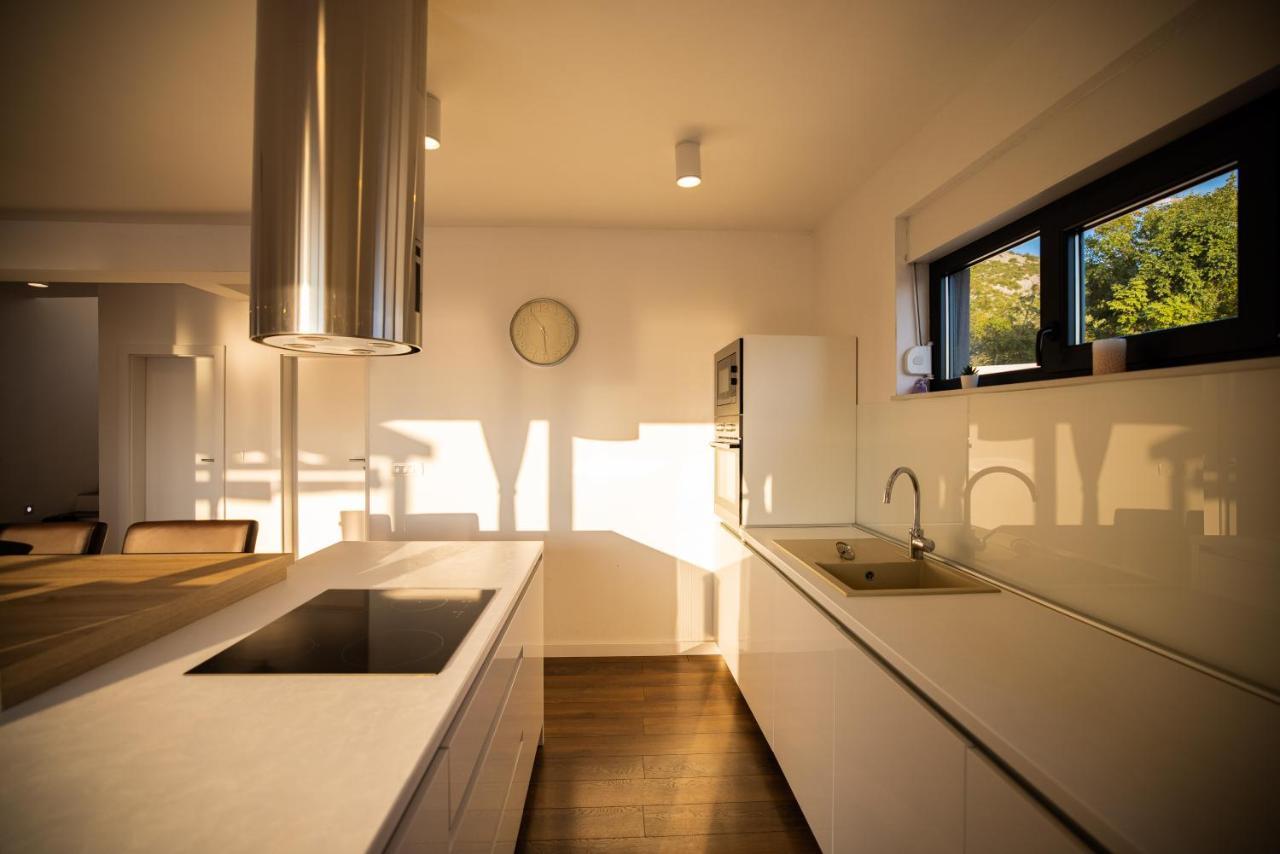 Royal Promons - Heated Pool Villa Stari Grad Kültér fotó