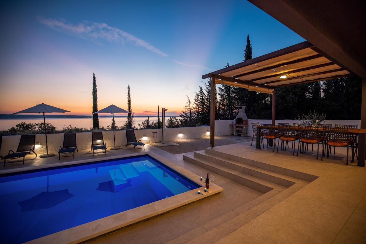 Royal Promons - Heated Pool Villa Stari Grad Kültér fotó